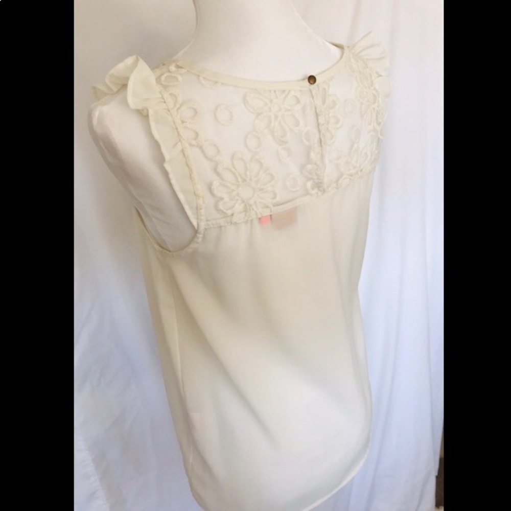 Off-white top - Picture 2 of 7